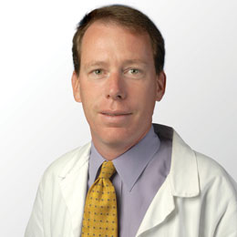 Dr. Clark A. Bonham, miembro del Colegio Estadounidense de Cirujanos