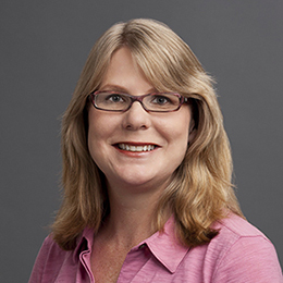 Dra. Courtney Hallum